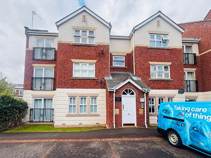 2 Bedroom Flat To Rent In Flat, Helena House, Albert Court, Sunderland, SR2