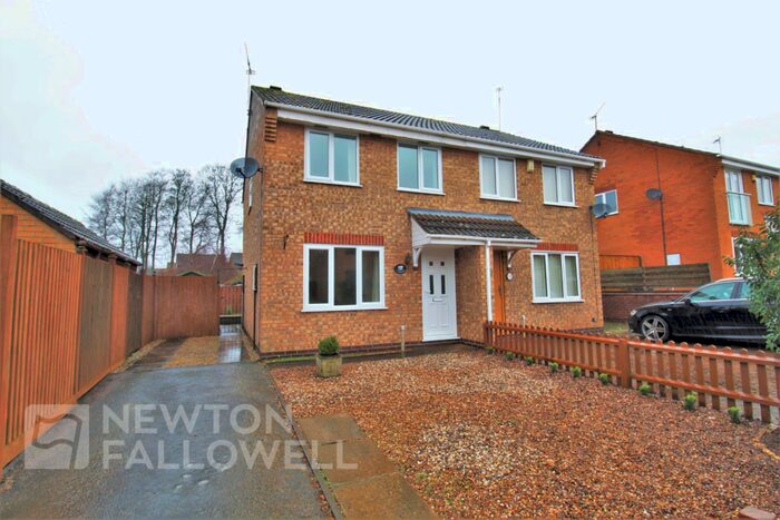 3 Bedroom Semi-Detached House To Rent In Heron Road, Oakham, LE15