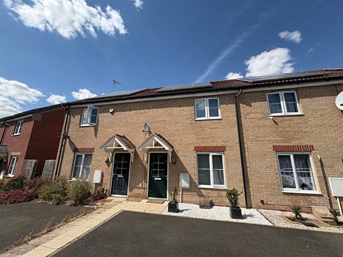 2 Bedroom Terraced House For Sale In Monarch Avenue, Peterborough, PE2