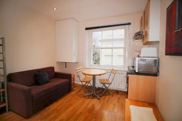 1 Bedroom Flat To Rent In Devonshire Terrace, Paddington, W2