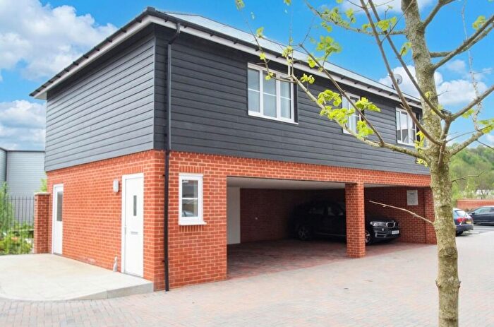2 Bedroom Flat To Rent In Chenille Drive, High Wycombe, HP11