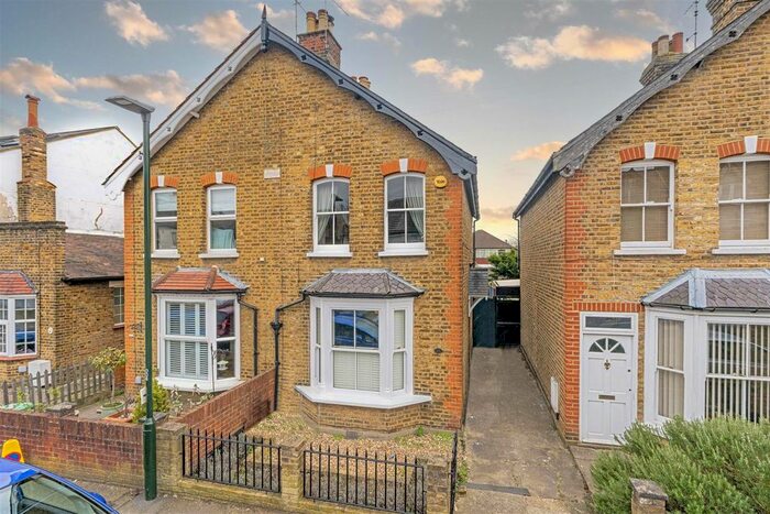 2 Bedroom Property To Rent In Wolsey Road, Hampton Hill, Hampton, TW12