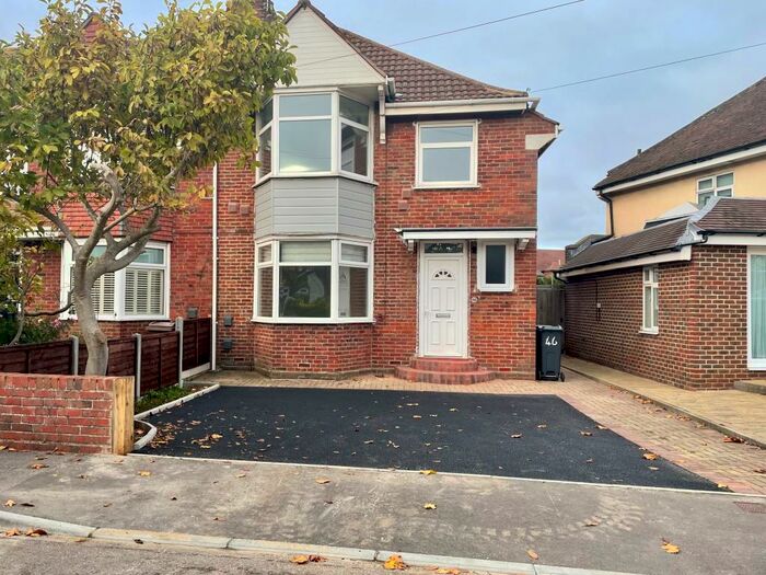 3 Bedroom Semi-Detached House To Rent In Donaldson Road, Cosham, PO6
