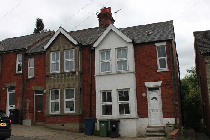5 Bedroom End Of Terrace House To Rent In Benjamin Road, High Wycombe, HP13