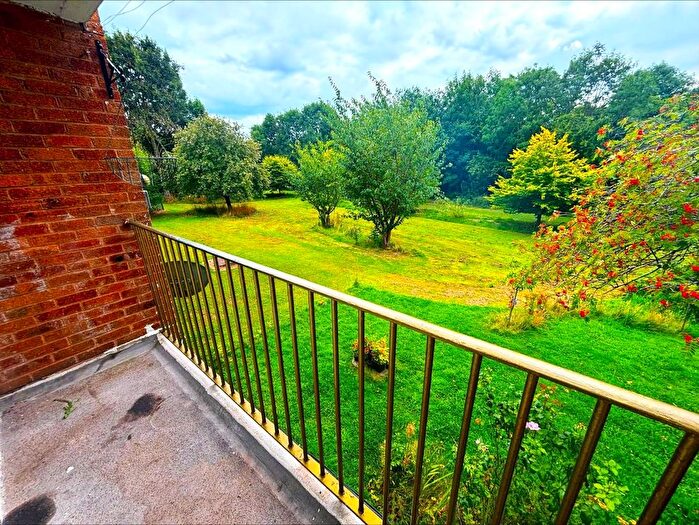 1 Bedroom Flat To Rent In Batemoor Road, Sheffield, S8