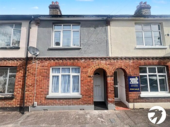 2 Bedroom Terraced House For Sale In Albert Road, Chatham, Kent, ME4