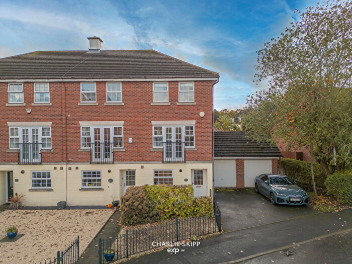 3 Bedroom Town House For Sale In Elm Road, Sutton Coldfield, B76