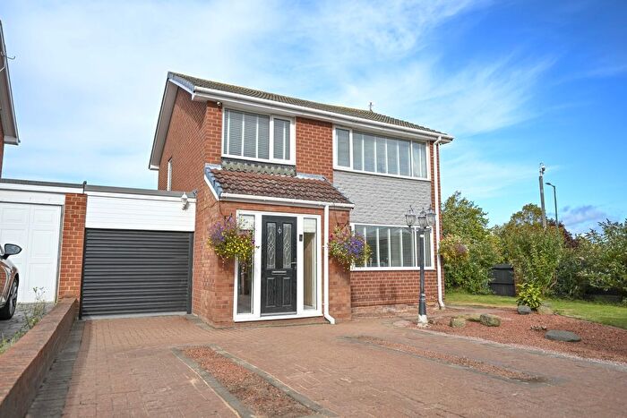 3 Bedroom Detached House For Sale In St. Georges Crescent, New Marske, Redcar, TS11