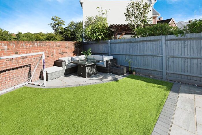2 Bedroom End Of Terrace House For Sale In Widvale Road, Mountnessing, Brentwood, Essex, CM15