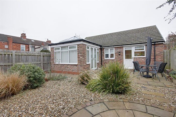 2 Bedroom Detached Bungalow For Sale In Trafalgar Close, Hessle, HU13