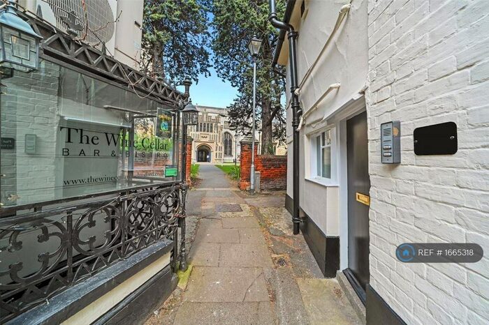 2 Bedroom Flat To Rent In Duke Street, Chelmsford, CM1