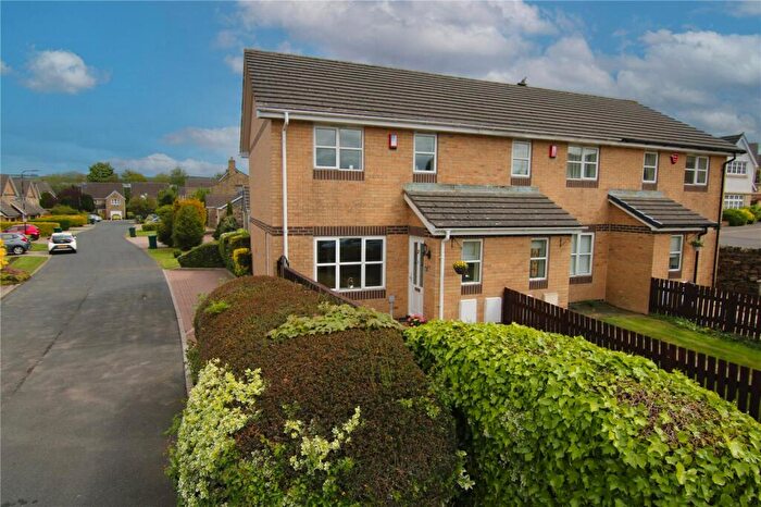 3 Bedroom Town House For Sale In Robin Drive, Steeton, BD20