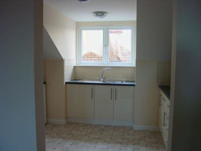 2 Bedroom Flat To Rent In Legarda Court, Norwich, NR3
