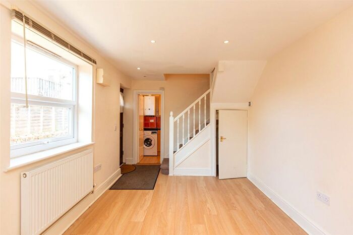 1 Bedroom Terraced House For Sale In Westbury Hill, Bristol, BS9