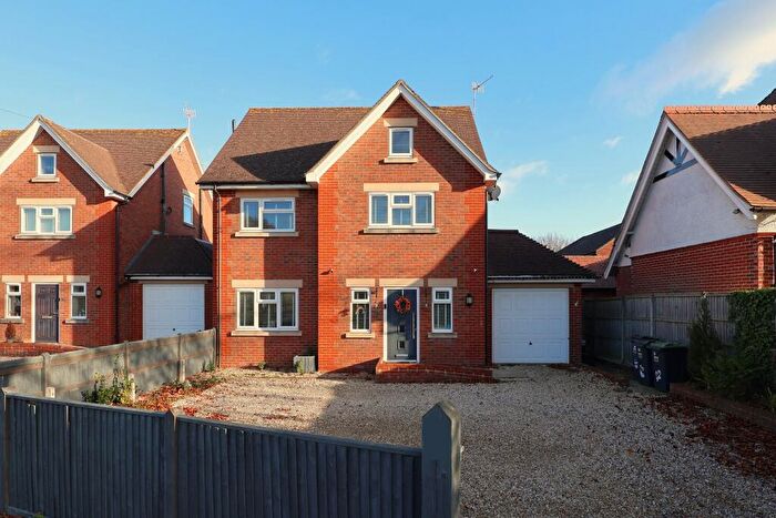4 Bedroom Detached House For Sale In Southleigh Road, Warblington, Havant, PO9
