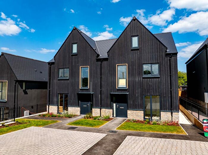 4 Bedroom Semi-Detached House For Sale In Ffordd Newydd, Aberporth, Cardigan, SA43