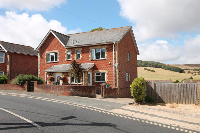3 Bedroom Semi-Detached House To Rent In Clarence Road, Wroxall, Isle Of Wight, PO38