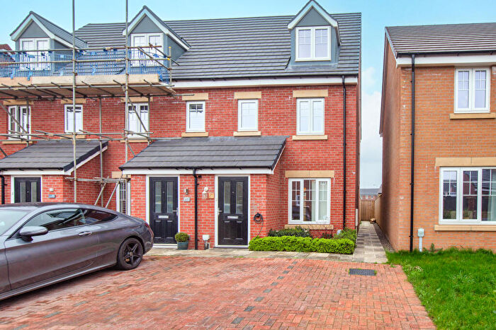 3 Bedroom Town House For Sale In Monarch Avenue, Preston, PR5