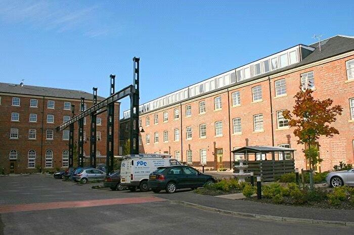 2 Bedroom Flat To Rent In Cook Street, Glasgow, G5