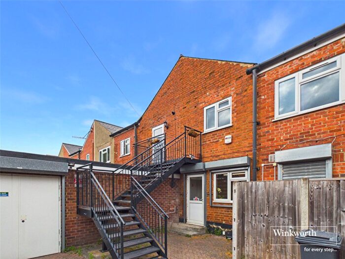 2 Bedroom Flat To Rent In Caversham Road, Reading, Berkshire, RG1