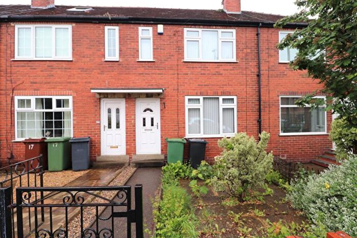 2 Bedroom House To Rent In Brighton Grove, Leeds, West Yorkshire, LS13