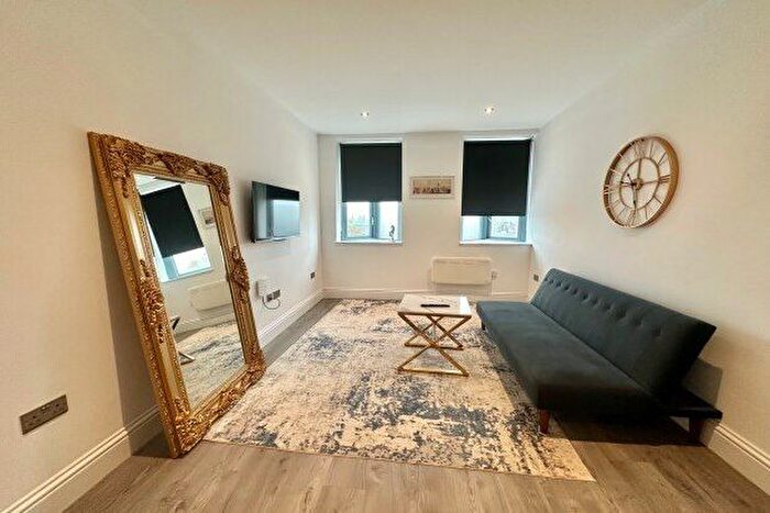 1 Bedroom Flat To Rent In St. Johns North, Wakefield, WF1