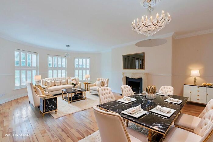 2 Bedroom Apartment For Sale In Nashdom Lane, Burnham, SL1