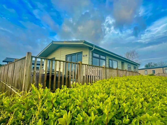 3 Bedroom Lodge For Sale In Boswinger, St. Austell, PL26