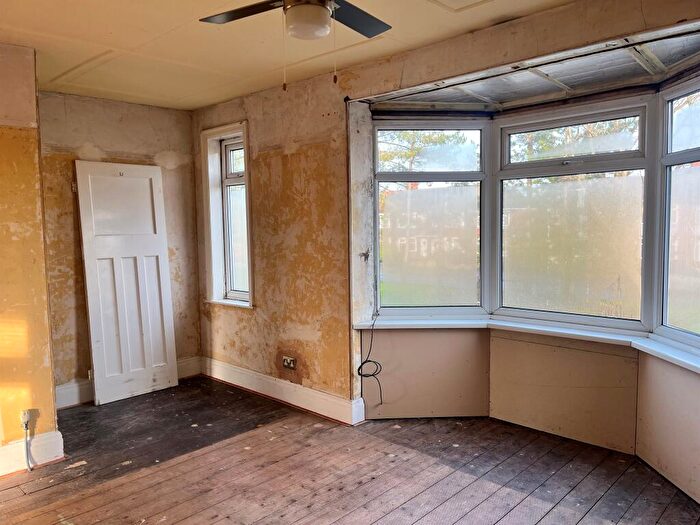 3 Bedroom Terraced House For Sale In Willerby Road, Hull, HU5