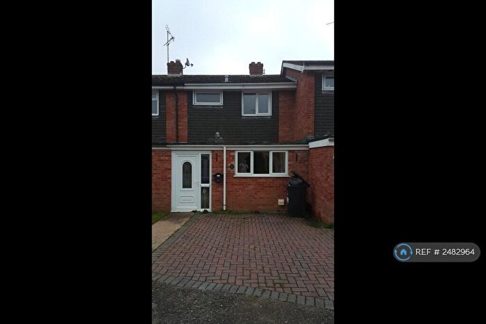 3 Bedroom Terraced House To Rent In Sandringham Road, Yeovil, BA21