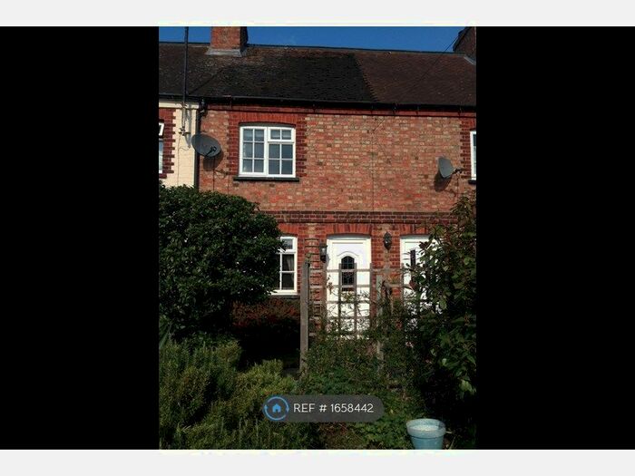 2 Bedroom Terraced House To Rent In Park Hill, Ampthill, MK45