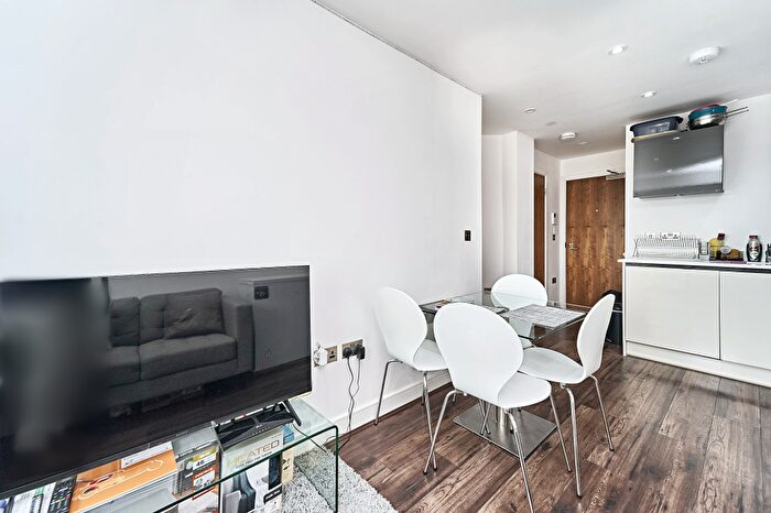 1 Bedroom Flat For Sale In Nexus Point, Edwards Road, Birmingham, B24