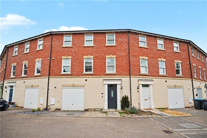 4 Bedroom Terraced House For Sale In Glovers Crescent, Ripon, North Yorkshire, HG4