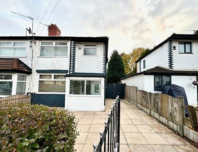 3 Bedroom Semi-Detached House To Rent In Bradford Road, Farnworth, BL4