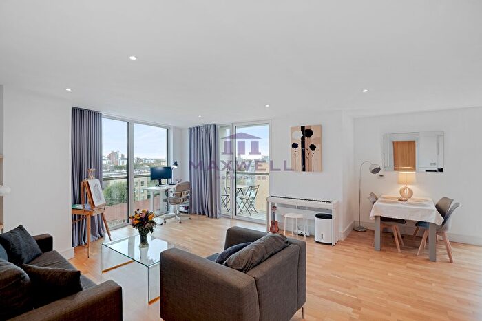 2 Bedroom Flat To Rent In Denison House, Lanterns Way, London, E14