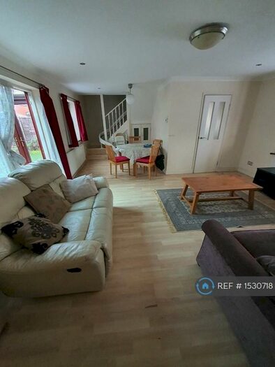 3 Bedroom Semi-Detached House To Rent In Balfour Road, Harrow, HA1