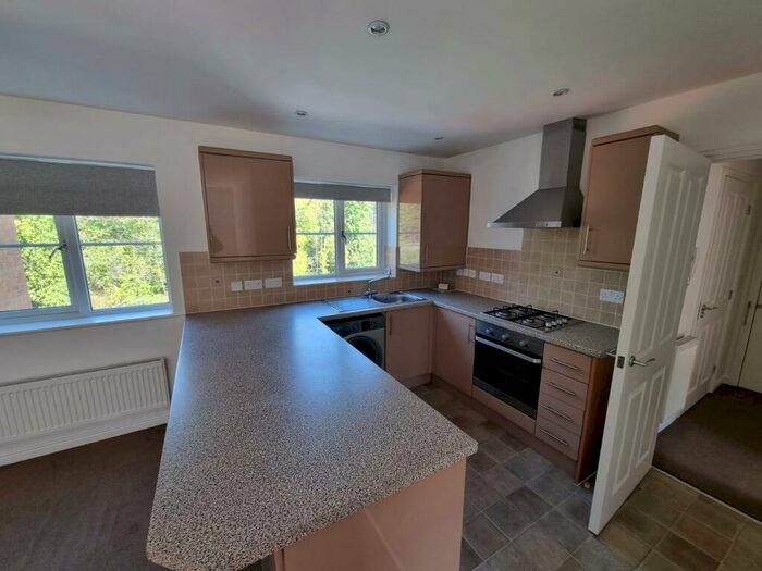 1 Bedroom Apartment To Rent In Clancey Way, Halesowen, B63