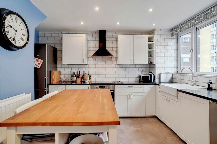 2 Bedroom Maisonette To Rent In Frye Court, Benworth Street, E3