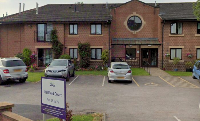 2 Bedroom Flat To Rent In Hallfield Court, Leeds, West Yorkshire, LS22
