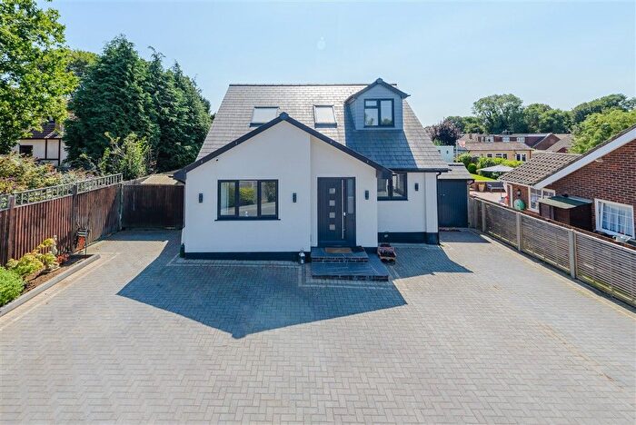 4 Bedroom Detached Bungalow For Sale In Symonds Close, West Kingsdown, Sevenoaks, Kent, TN15