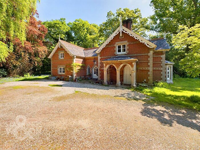 4 Bedroom Detached House For Sale In Waterloo Road, Hainford, Norwich, NR10