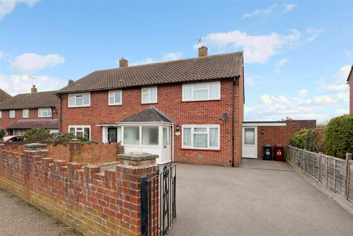3 Bedroom Semi-Detached House To Rent In Sherborne Road Chichester, PO19