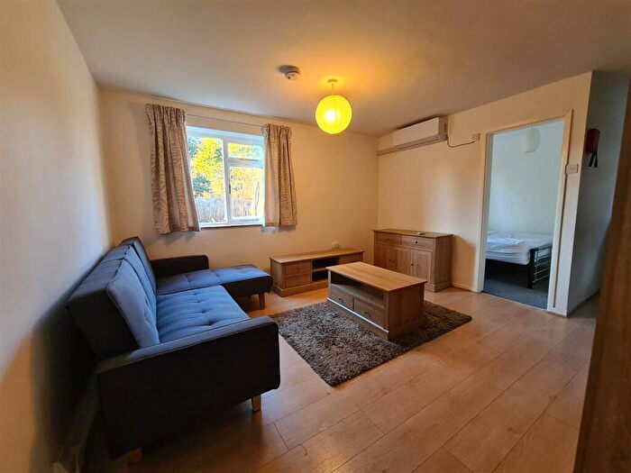 1 Bedroom Flat To Rent In B Chesterton Road, Cambridge, CB4