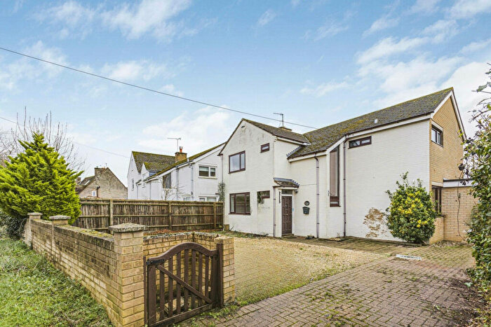 4 Bedroom Detached House For Sale In Thame Lane, Culham, OX14