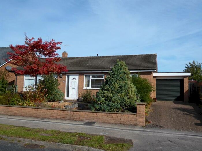 3 Bedroom Detached Bungalow For Sale In Thorntree Road, Northallerton, DL6