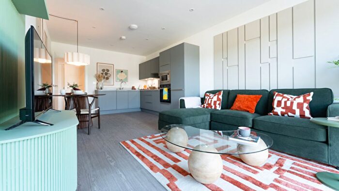 2 Bedroom Flat For Sale In Bronze Walk, Erith, DA8