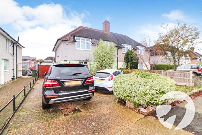 4 Bedroom Semi Detached House For Sale In Heath Way, Northumberland Heath, Erith, DA8