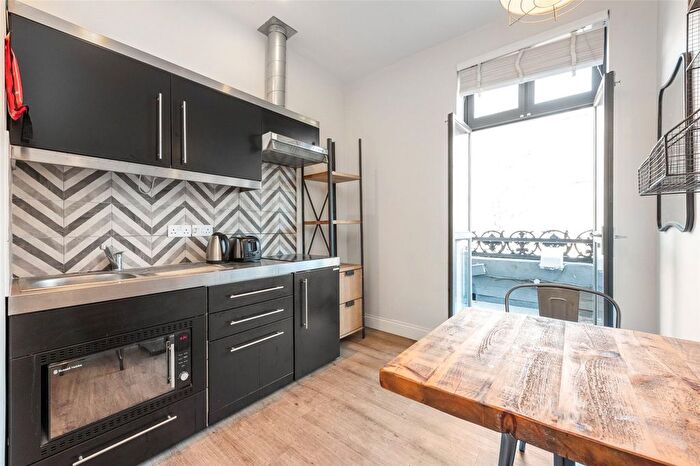 Studio To Rent In Bramley Road, Keningston, London, W10