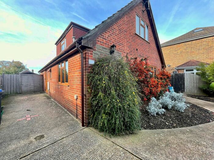 4 Bedroom Property To Rent In Durrington Lane, Worthing, BN13