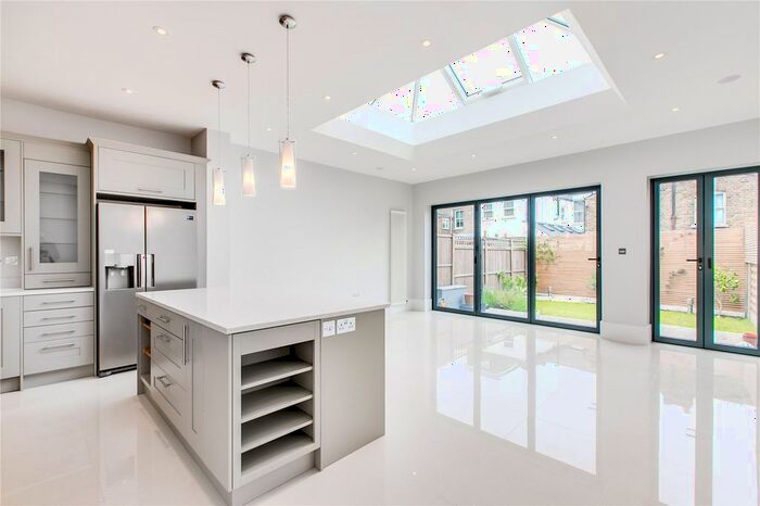 4 Bedroom Terraced House To Rent In Fircroft Road, London, SW17